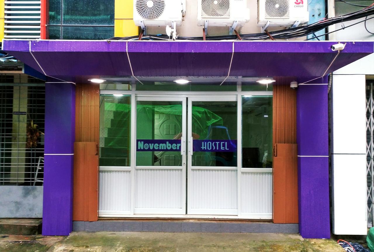 November Hostel Rangoon Buitenkant foto
